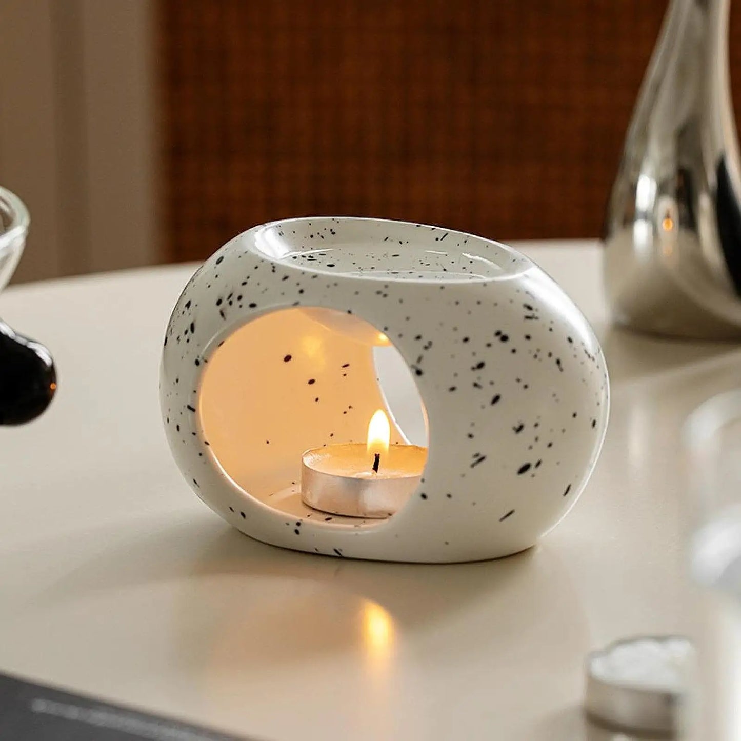 Essential Oil Burner Aroma Melt Warmer Indoor Ceramic Diffuser Tealight Candle Holder for Meditation Valentines Living Room